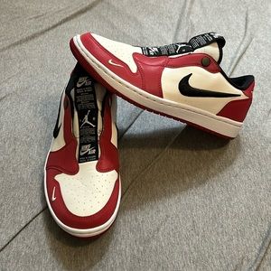 Nike Women’s Air Jordan 1 Low AJ 1 size 8